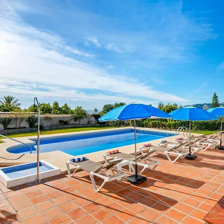 Altavista Villa *